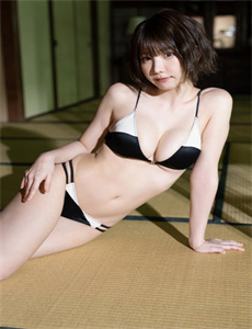 《吸血鬼电影排行榜-美女乳房无遮挡》