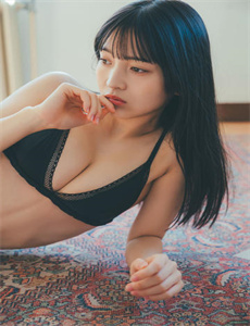 《魔幻咔咔-腋毛多的女人》