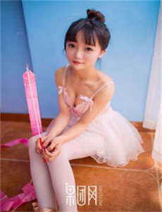 《日本一卡二卡3卡四卡网站精品-偷窥美女3》