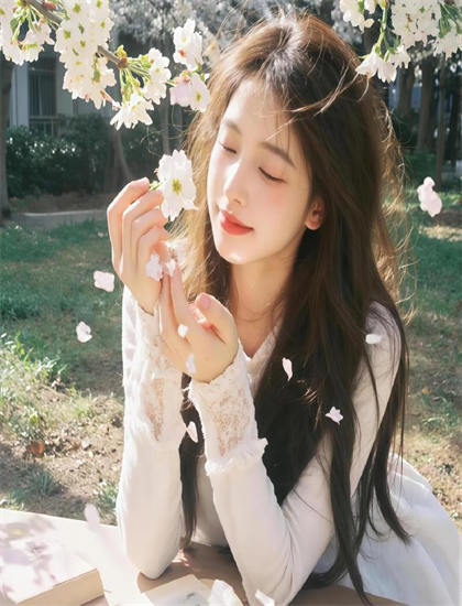 《堕落的妻子》评价对比：专业影评与观众口碑差异